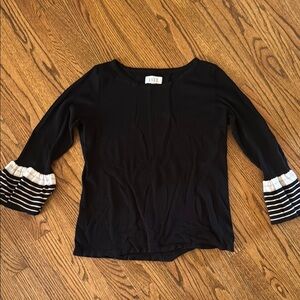 Elle Black and White Ruffled 3/4 Sleeve Blouse